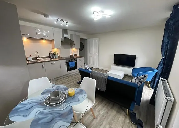 Luxurious Apartment In Brooklands
